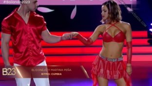 Martina Peña cumbia upskirt minifalda roja culo Bailando 2023 damageinc famosas