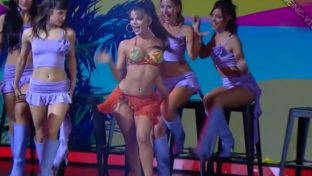 Martina Peña cumbia sexy minifalda Bailando 2023 damageinc famosas