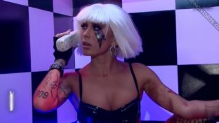 Tuli Acosta tetas látex negro Bailando 2023 damageinc famosas