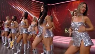 Chicas del staff Bailando 2023 piernas hot vestido plateado damageinc famosas