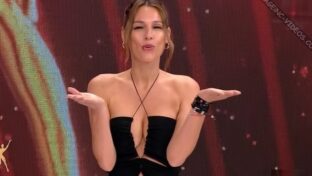 Pampita tetona y escotada vestido negro Bailando 2023 damageinc mujeres
