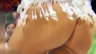 El culo de Melina Pitra bailando en hilo dental carnaval de Gualeguay damageinc videos