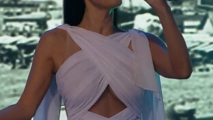Silvina Escudero transparenta tetas vestido blanco Cantando 2024 TV damageinc videos