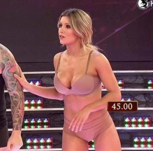 Laura Fernandez hot body in lingerie damageinc videos HD